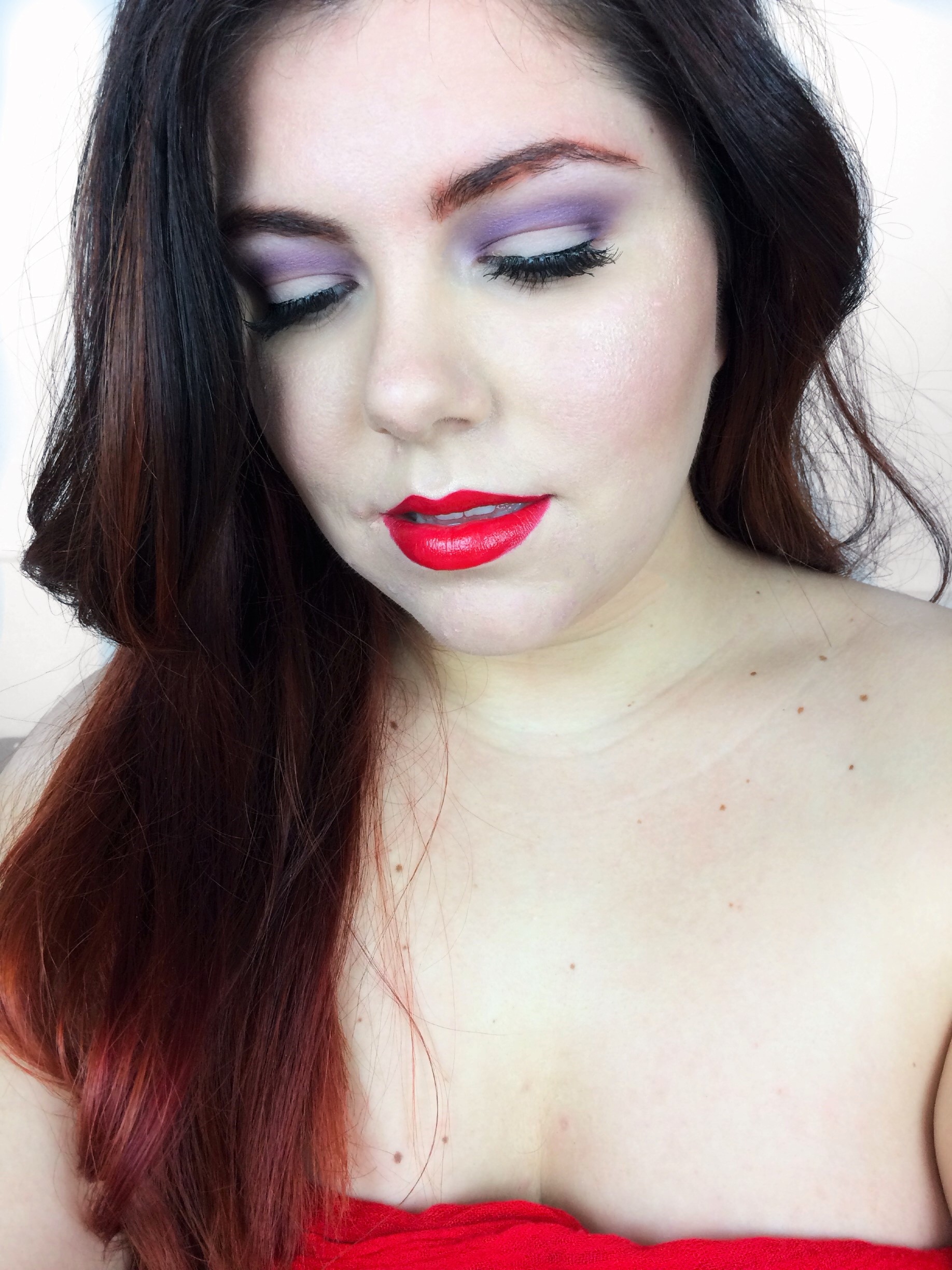 Jessica Rabbit Inspired Make Up Look [Click to Read More]