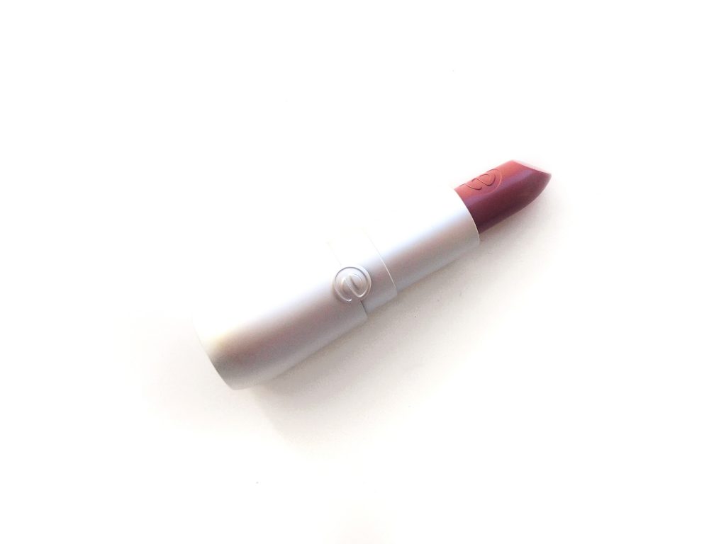 Review Essence Dusty Romance Velvet Matte Lipstick 