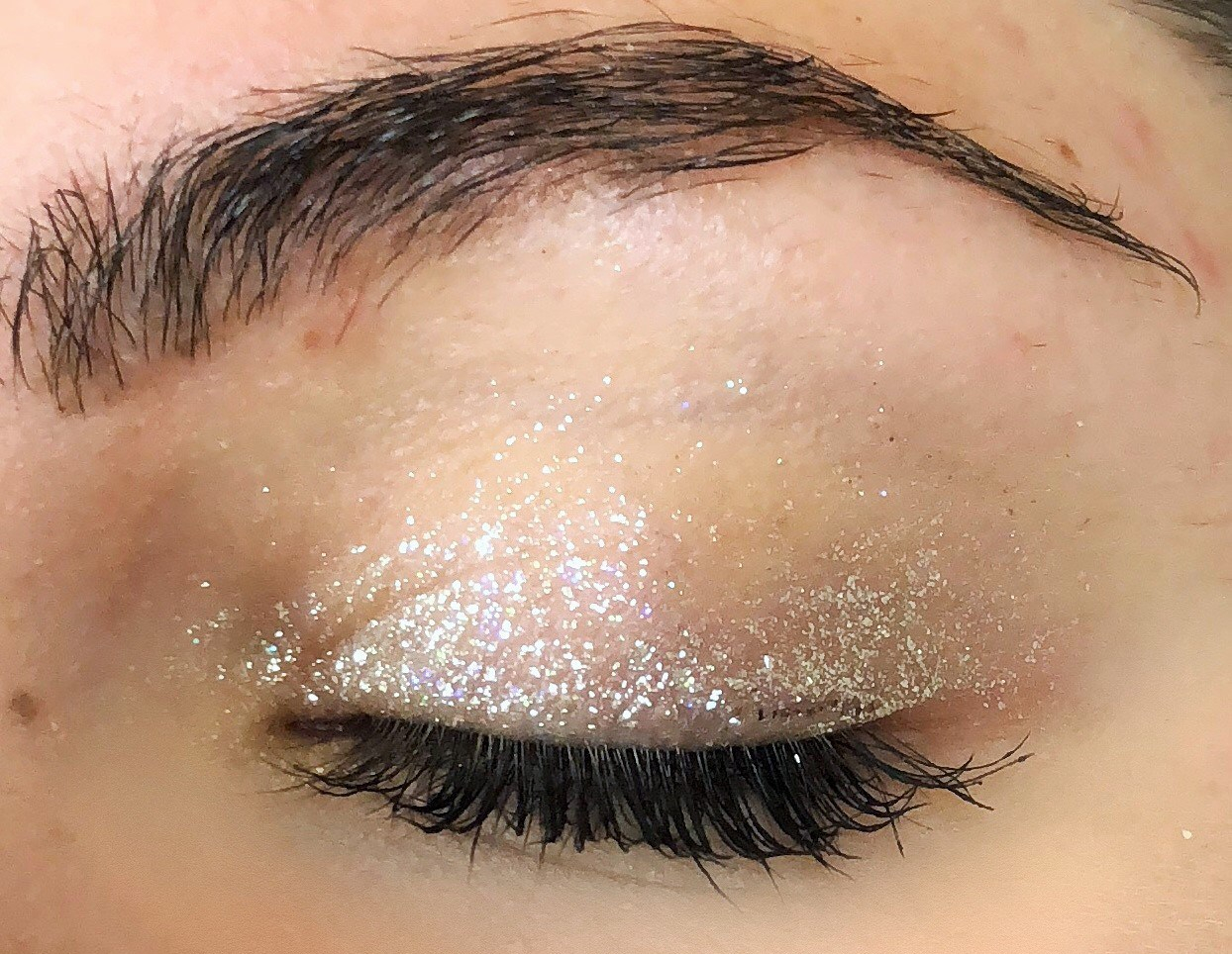 Stila Glitter & Glow Liquid Eyeshadow Review Magnificent Metals diamond dust