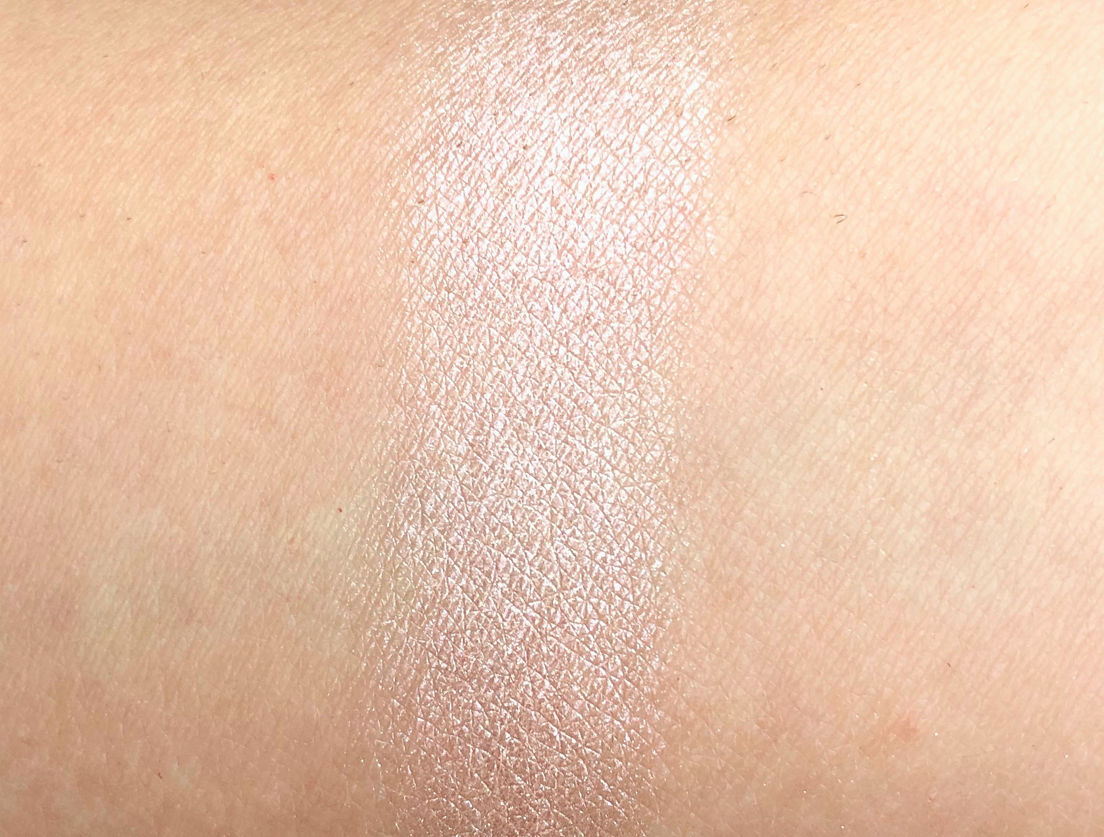 Review Wet n Wild Blossom Glow Megaglow Highlighter Powder (3)