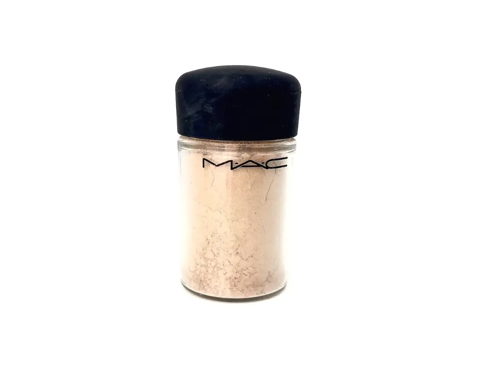 Review MAC Naked Pigment (2)