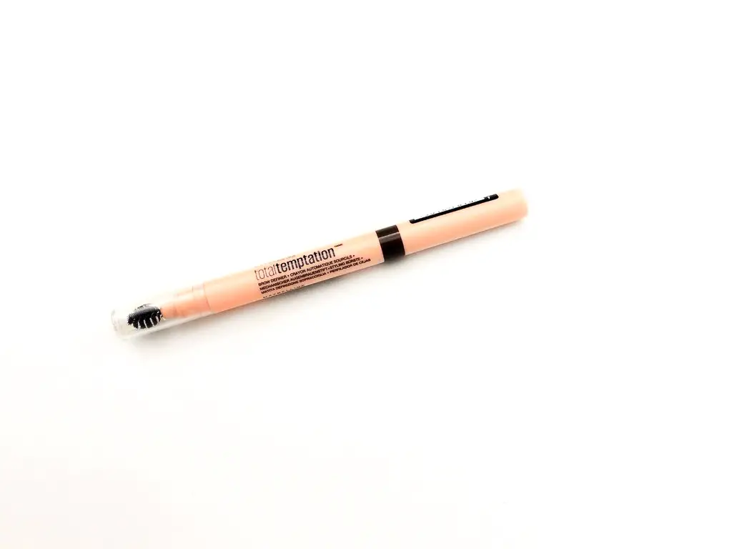 Maybelline-Total-Temptation-Brow-Definer-Review-1-1