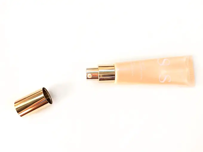 Review-Clarins-Peach-5-Sos-Primer-Blurs-Imperfection