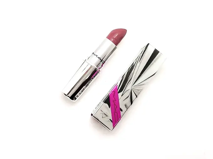 Review-MAC-Pretty-Shiny-Things-Babetown-Lipstick-1-1
