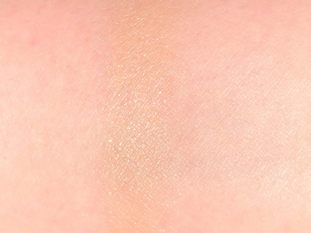 Jeffree Star Cosmetics Frozen Peach Supreme Frost swatch