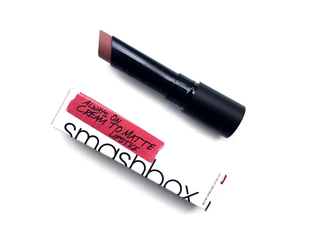 Smashbox Stepping Out Always On Cream To Matte Lipstick | Review