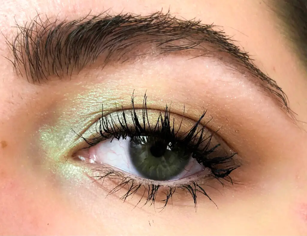 Gigi Hadid Inspired Green Look
