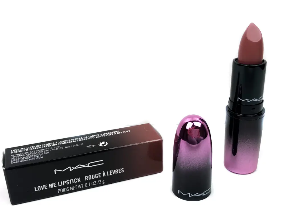 MAC Cosmetics Laissez Faire Love Me Lipstick | Review
