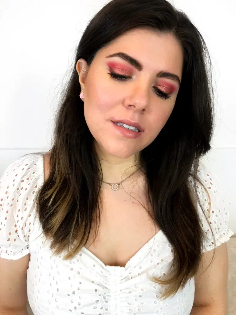 Soft & Wearable Red Look