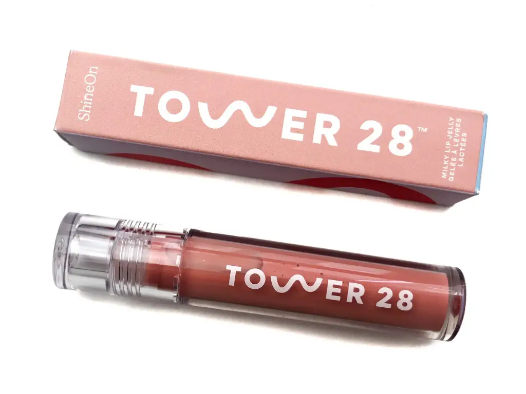 Tower 28 Oat , Tower 28 Oat gloss , Tower 28 Oat lip gloss , Tower 28 Oat swatch , Tower 28 lip Oat , tower 28 lip jelly oat , tower 28 milky lip jelly oat , shineon milky lip jelly swatches , review , makeup , beauty , tower 28 , tower 28 milky lip jelly swatches ,  tower 28 milky lip jelly review ,