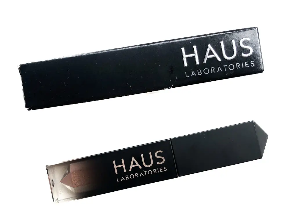 Haus Laboratories Aphrodite Glam Attack Liquid Eyeshadow | Review
