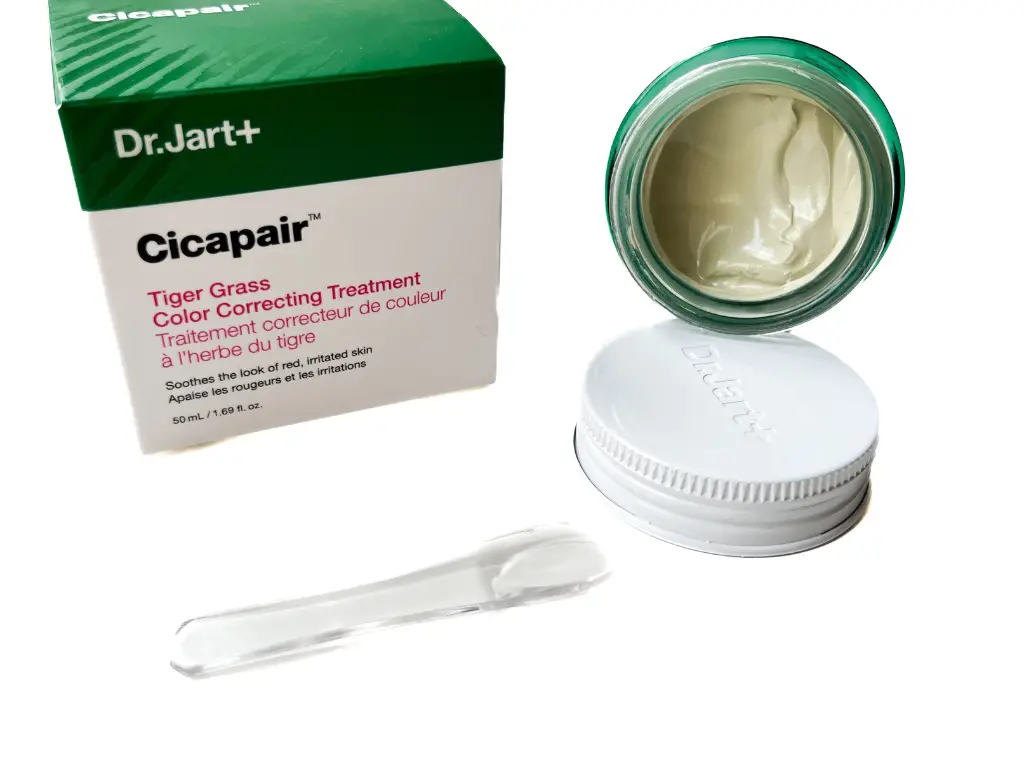 DrJart+ Cicapair Tiger Grass Color Correcting Treatment | Review